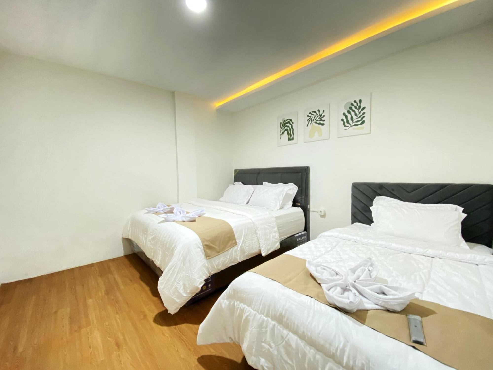 Double D Guesthouse Syariah Букіттінгі Екстер'єр фото